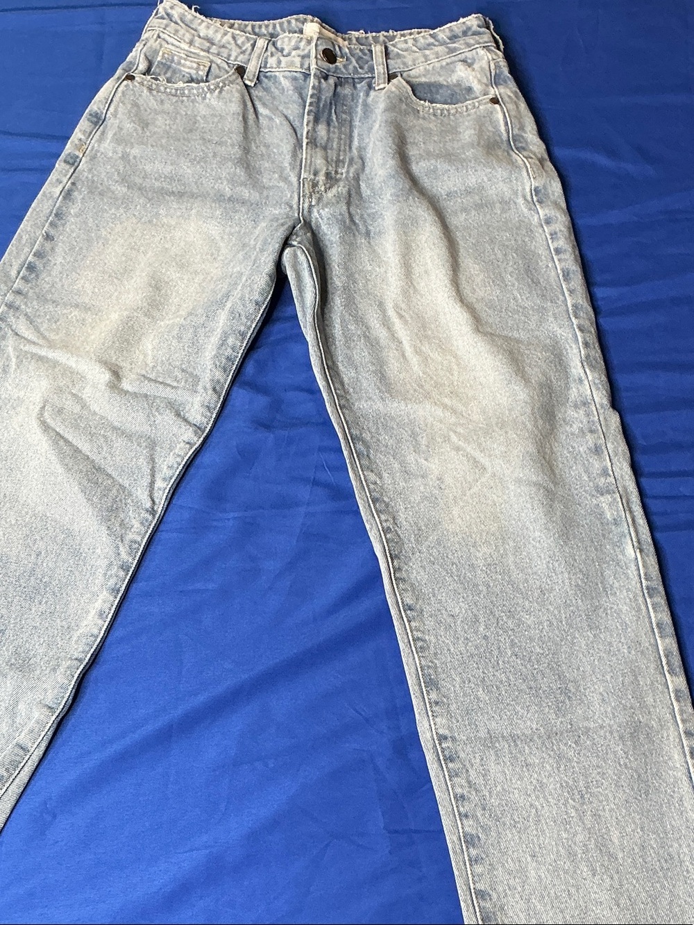 Light Wash Men's Jeans - Classic Straight Fit